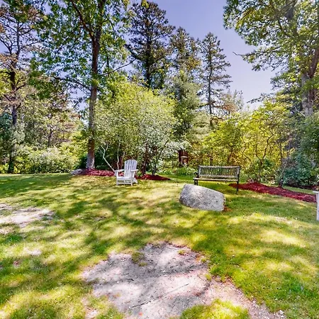 Bourne Glen Vila